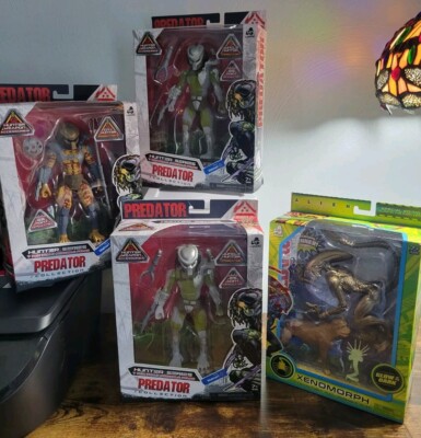 Predator Collection Hunter Series New In Box 4 Pack - 7  Fully Poseable Figures