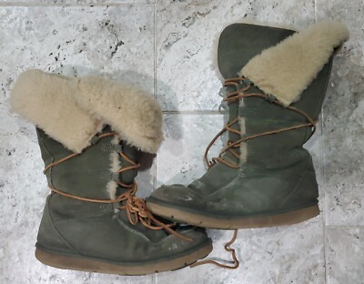 VERY NICE HTF UGG WHITLEY 5230 TALL LACE UP GREEN