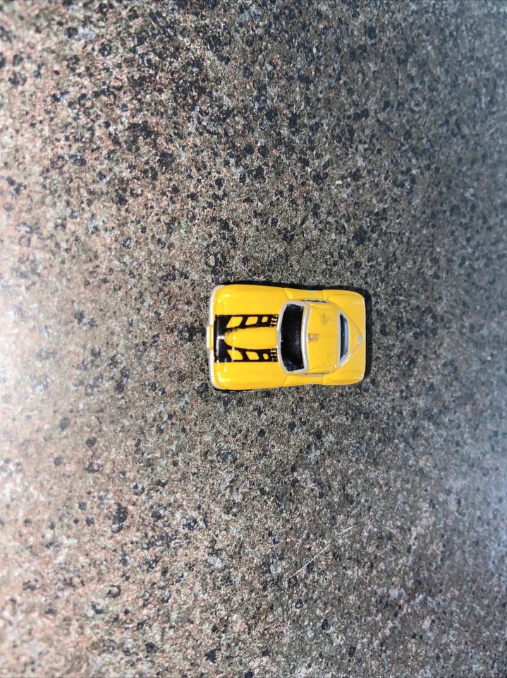 Micro Machines Chevy Corvette Stingray Turbo Wheels Yellow black , 1989 Galoob - Image 3 of 4