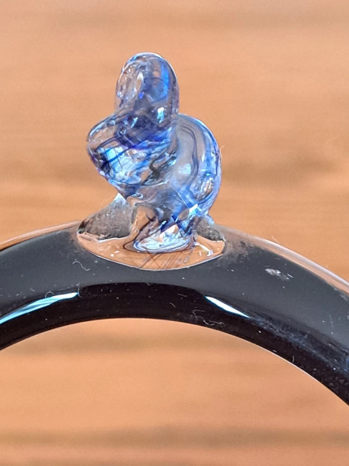 Винтажная разноцветная корзина ручной работы из художественного стекла с нанесенными оборками овальной формы - Изображение 4 из 4