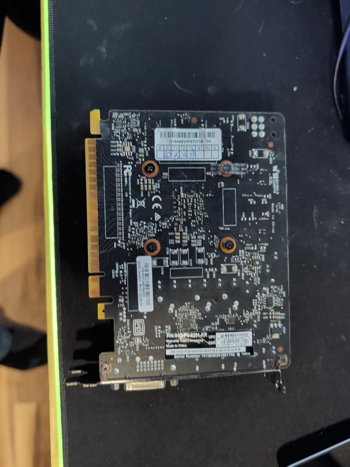 Tarjeta de video EVGA nVIDIA Geforce GTX 1050 Ti 4 GB | 04G-P4-6251-KR Foto 2 de 2