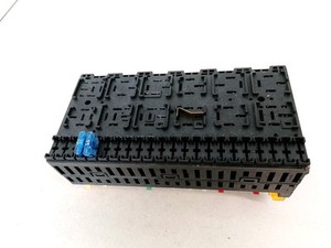 357937039 Sicherungskasten Steuergerät  Volkswagen Passat DE1215577-57