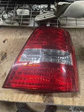 07 KIA SORENTO Tail Light Assembly Right