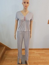Unbranded Women's Grey Medium Pajama Sleepwear Outfit.            C9