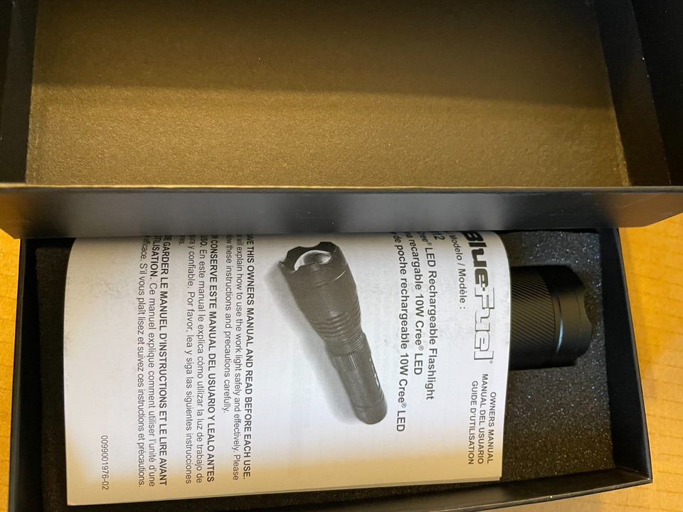 Napa Blue Fuel 85912 Rechargeable Flashlight 720Lumens 10W CREE (NEW
