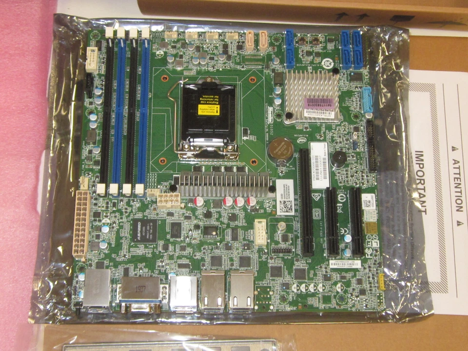 Intel Server Board M10JNP2SB mATX, LGA1151 DBM10JNP2SB (PBA K73066-101) - Bild 2 von 4