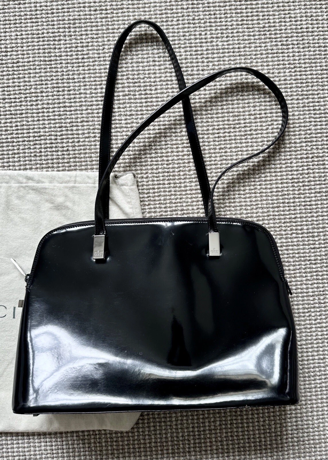 Authentique sac à main GUCCI cuir verni devrait