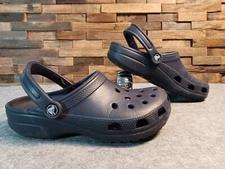 CROCS Unisex Slip On Clogs Women's 8 Men's 6 Navy
