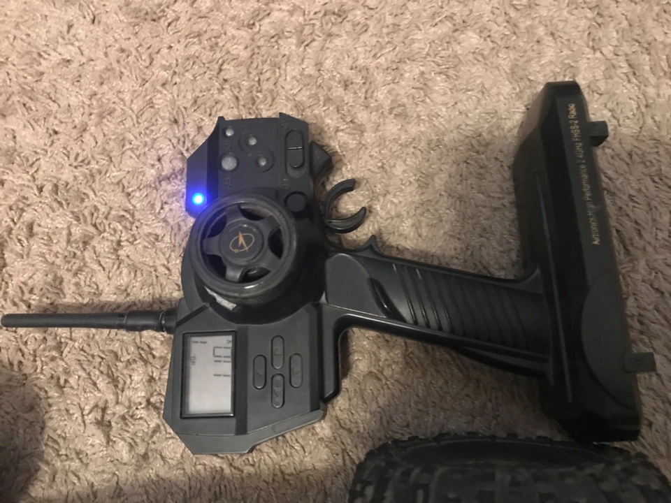 RARO Axial Ax10 Scorpion 1/10 Rock Crawler Foto 2 de 4