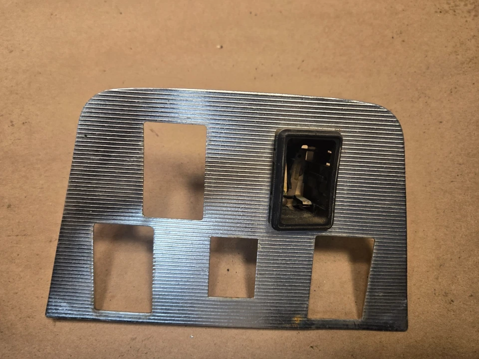 Panel de consola central interruptor ventana Jaguar XJ6 XJ12 BD42642 Foto 2 de 4