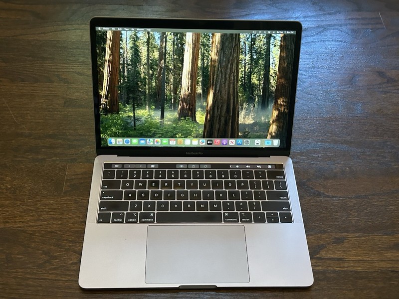 Apple MacBook Pro Retina 13" Quad-Core i5 2.3GHz 8GB RAM 500GB SSD 2018