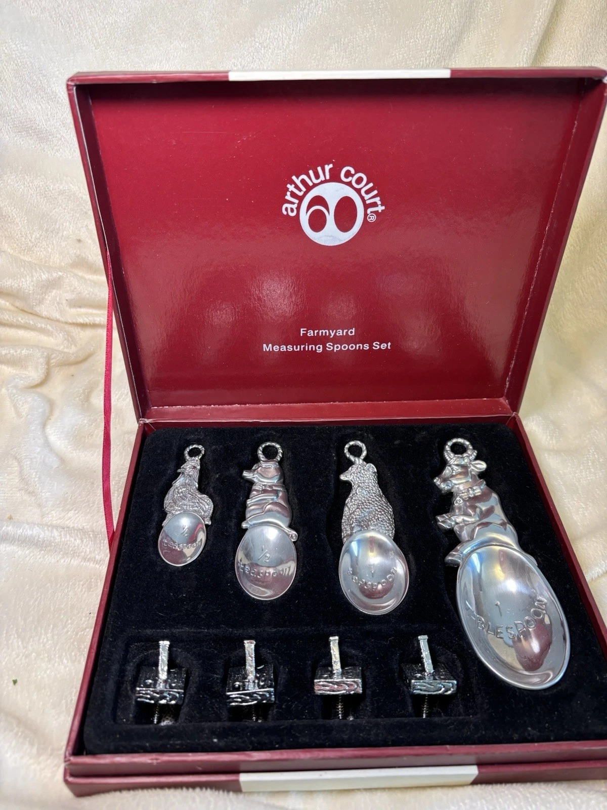 Arthur Court Farmyard Measuring Spoon Set 4 Spoons, & Hangers 2004 Aluminum New
Opens in a new windo