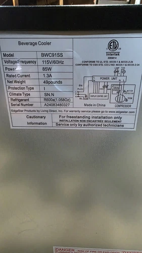 EdgeStar BWC91SS Stainless Steel 17"W 80 Can Capacity Beverage Cooler - Picture 12 of 12