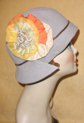 Light Gray Wool Felt Molded Cloche Hat w/ Flower by Ellen 