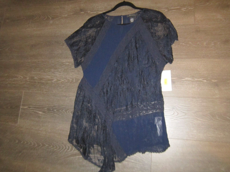 Karen Kane Navy  multi lace Paneled top NEW Size XL