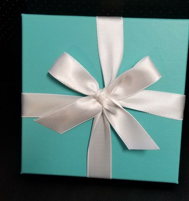 Tiffany Co Gift Card 500 Brand New Great Gift Card Box Ribbon Present Ebay
