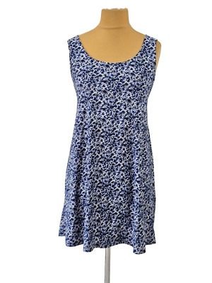 MANGO Gr.M wundervolles Sommerkleid Trapez blau Blumen Muster romantisch