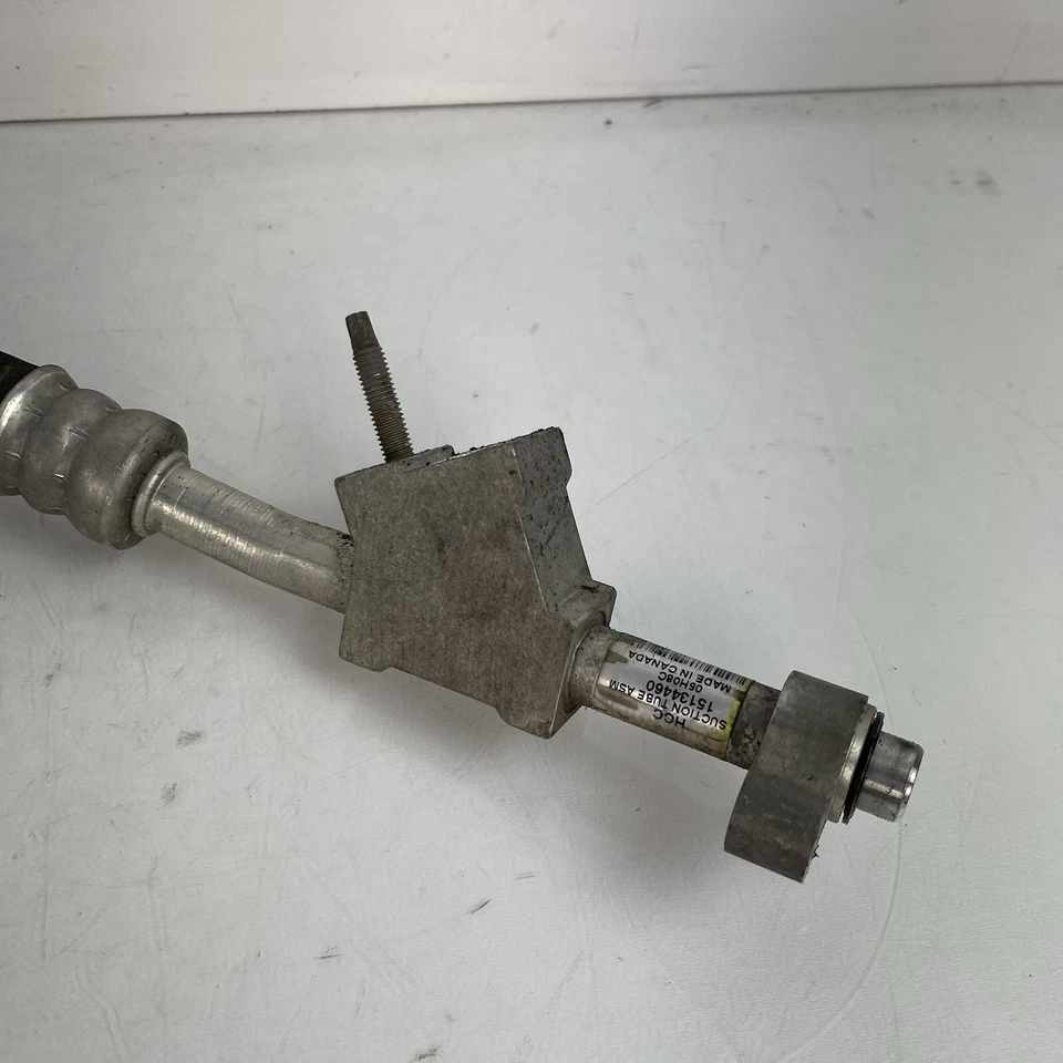 2000-06 Chevy Suburban Tahoe GMC Yukon Gas A/C Refrigerant Suction Hose 19303128 - Image 2 of 4