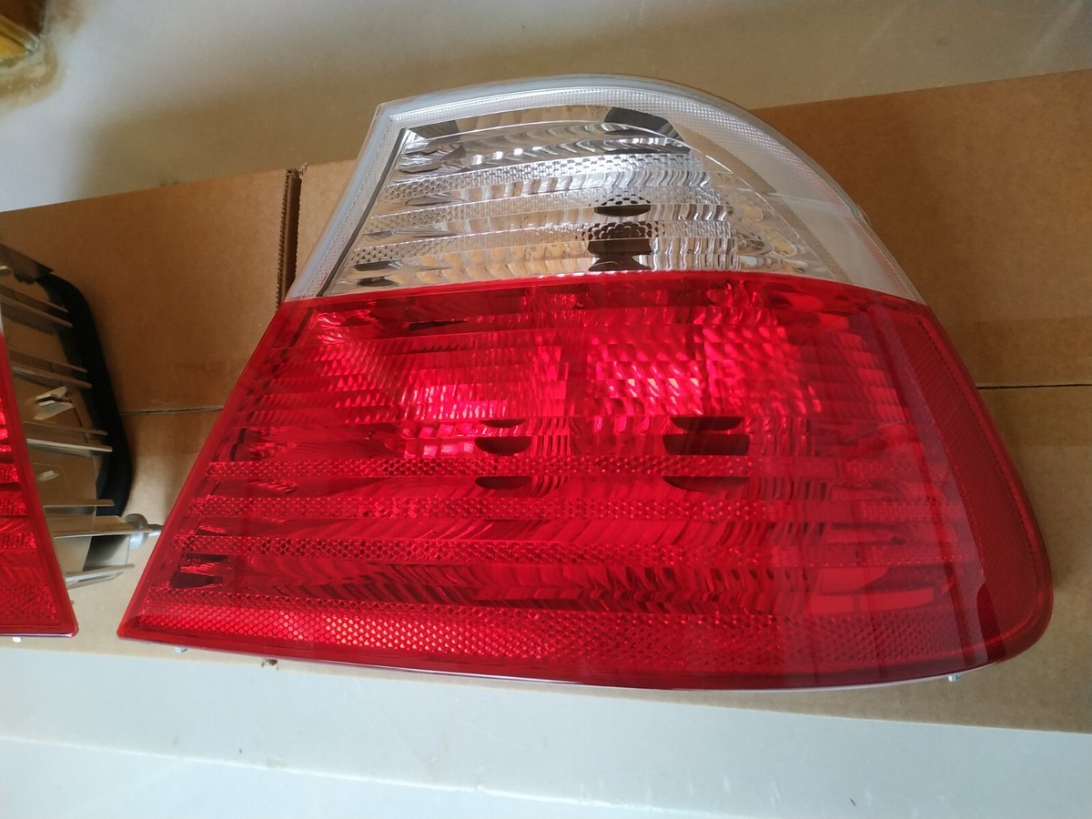 BMW E46 tail lights L+R side panel white turn !NEW! OEM