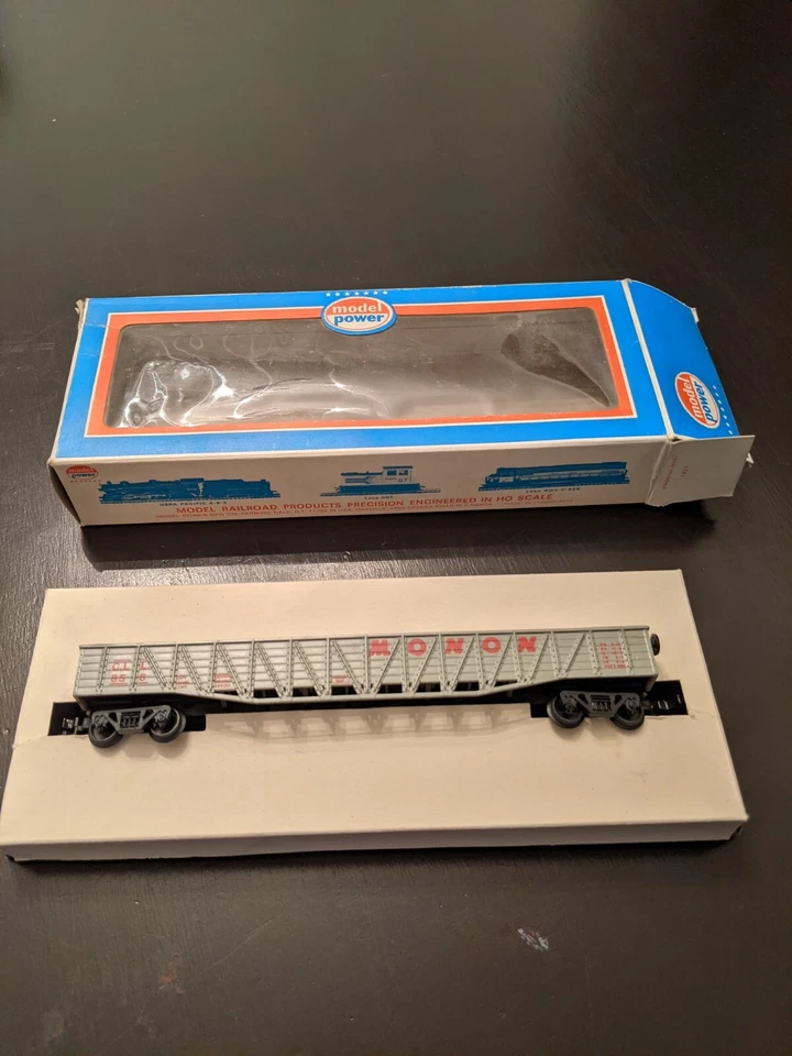 Model Power Wood Gondolas Box Car 9091 Monon - Image 3 of 4