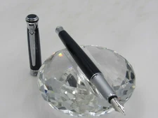 BEAUTIFUL PICASSO DARK BLUE FOUNTAIN PEN