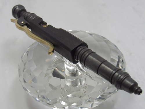DURABLE HIGH QUALITY HEAVY 82G BRASS RETRO BOLT ACTION TACTICAL BP PEN IN BLACK - Afbeelding 3 van 4