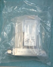 A New UNIT UFC-1460A MASS FLOW CONTROLLER GAS He / 20 SCCM