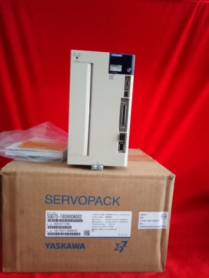 YASKAWA AC SERVO DRIVER SGD7S-180A00A002 NEW ORIGINAL