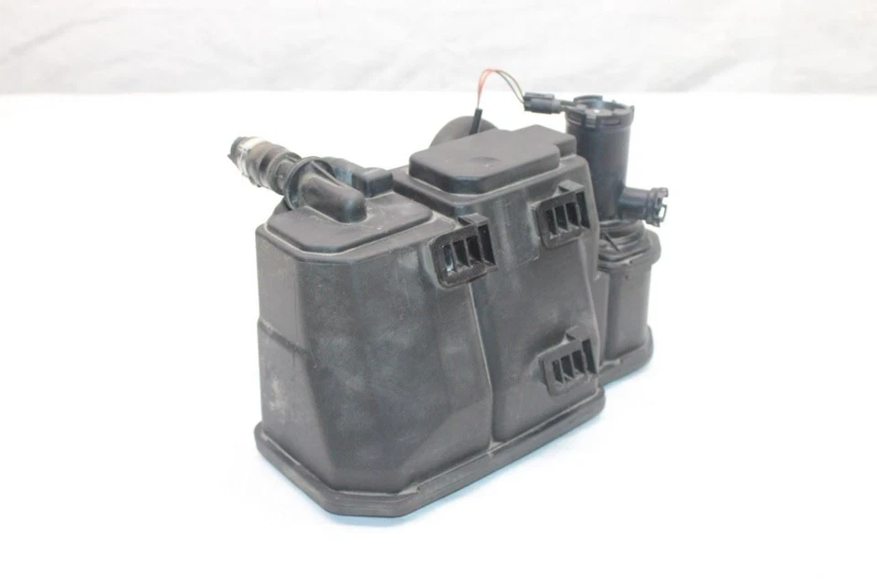 2006 CHRYSLER CROSSFIRE ZH COUPE #377 FUEL CHARCOAL VAPOR CANISTER - Image 2 of 4