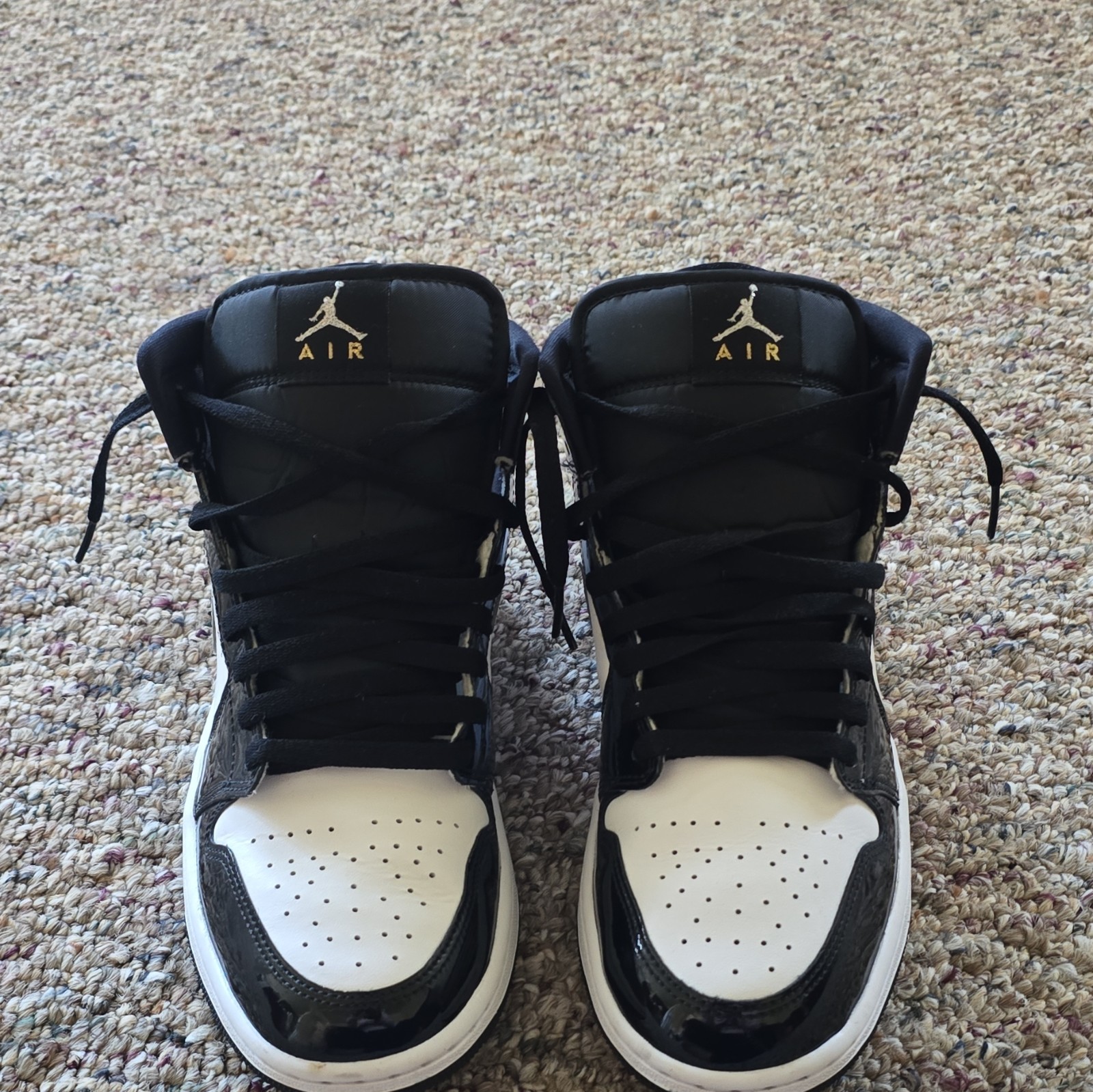 2024 Air Jordan 1 Mid SE 'Black White Metallic Silver'