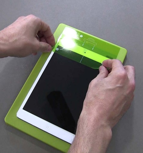 PUREGEAR PURETEK ROLL-ON DISPLAYSCHUTZFOLIE (ENTSPIEGELT) FÜR APPLE iPAD AIR, AIR-2 - Bild 2 von 5