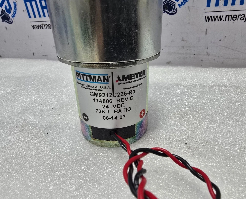 Moteur À Engrenage Ametek GM9212C226-R3 114806 Rév C 24VDC 728:1 Ratio / Pittman - Image 2 of 4