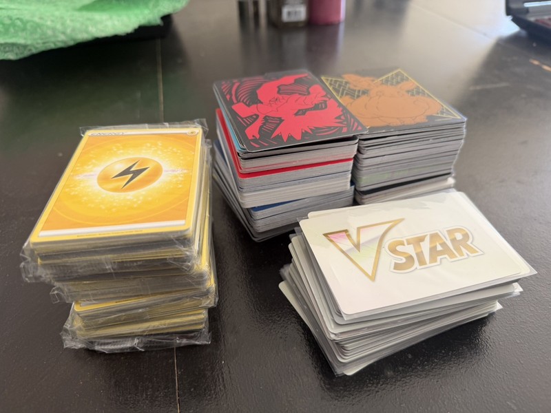 Pokémon TCG ETB Card Dividers Bulk Lot over 200x! Plus VSTARs + Energy Bricks!