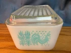 Pyrex 0502 Amish Butterprint 1 1/2 Pint Vintage Refrigerator Dish w/Lid - Nice!