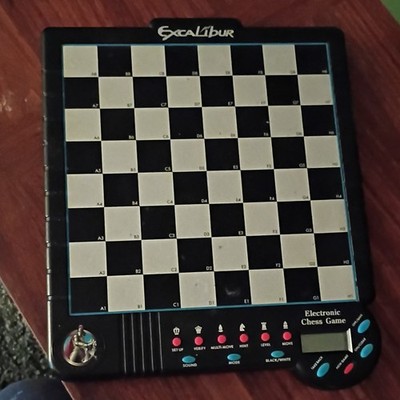 Excalibur Electronic Chess Game 901E-4 Battery Powered Black White Pieces