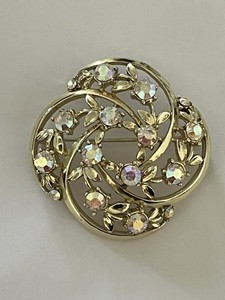 STAR (Staret) Brooch Vintage 1940’s Rhinestone Aurora Borealis Rhinestone Pin