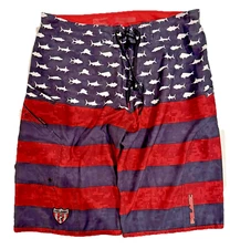 Pelagic Sharkskin Technology Fishing Boardshorts Mens 34 Red White & Blue (32)