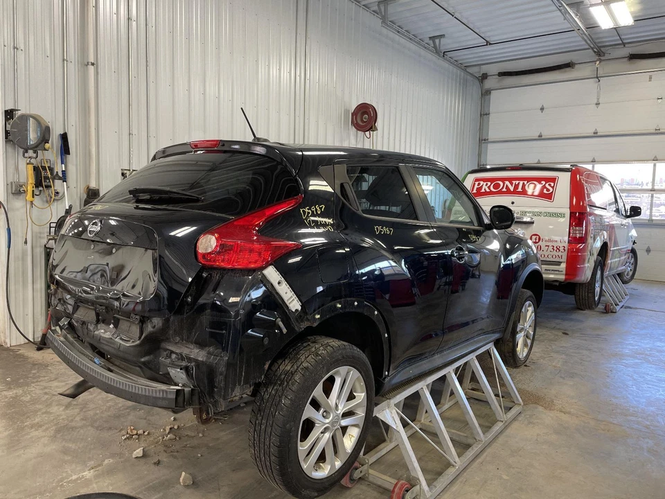 Conjunto de luz trasera derecha usado se adapta a: Nissan Juke 2012 cuarto panel montado derecho Foto 4 de 4