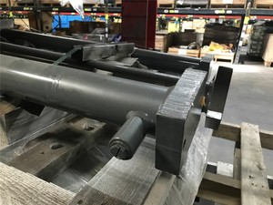 Lift-Cylinder-Assembly-Manitowoc-80032369