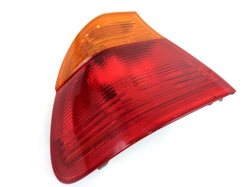 BMW 3er E46 Limousine Limo Heckleuchte Rücklicht oranger Blinker links 8364921