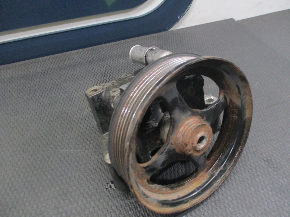 Jaguar XJ8 2006 - AJ34 V8 - bomba de dirección asistida Foto 2 de 4