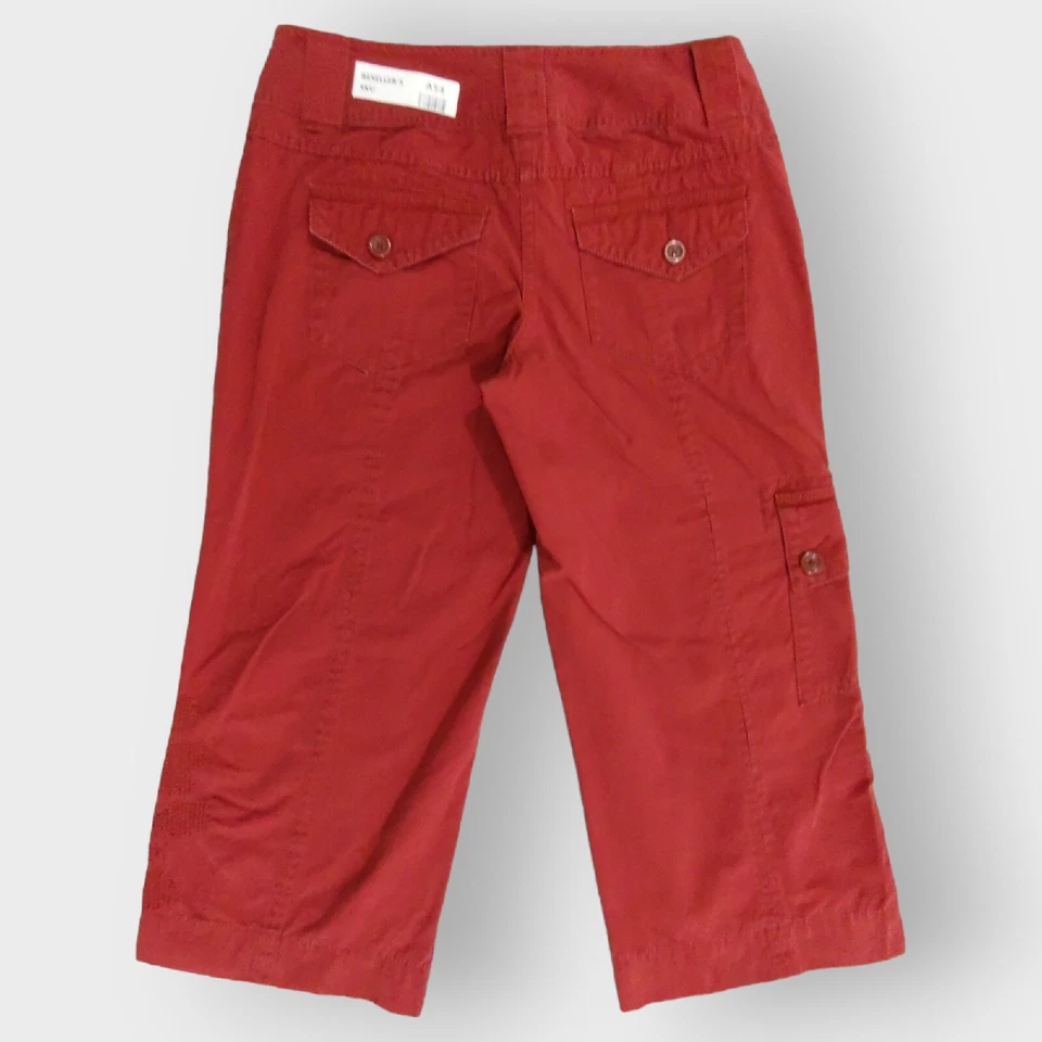 CAbi Cargo Cropped Pants Women 10 Red Floral Embroidery Roll-Up Hem Cotton A54 - Image 3 of 4