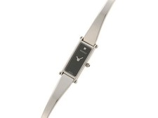 Gucci 1500L Ladies Quartz Stainless Steel Silver Black Dial Wristwatch 12mm