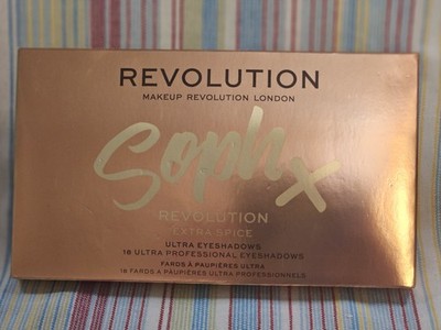 Revolution SophX Extra Spice Ultra Eyeshadow Palette. 16 Shades