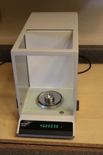 Mettler Ae240-s Dual Range Semi-microanalytical Balance