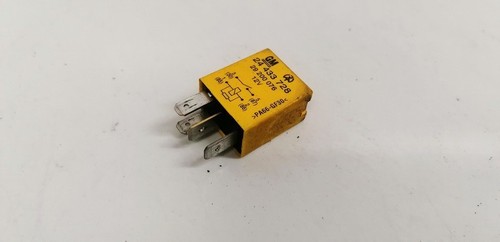 24433728 Relais, Arbeitsstrom 29200076 Opel Vectra DE1262771-70