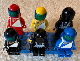 Vintage Lego Space set 6703 - Space Mini-Figures; 100% Complete w box & packing
