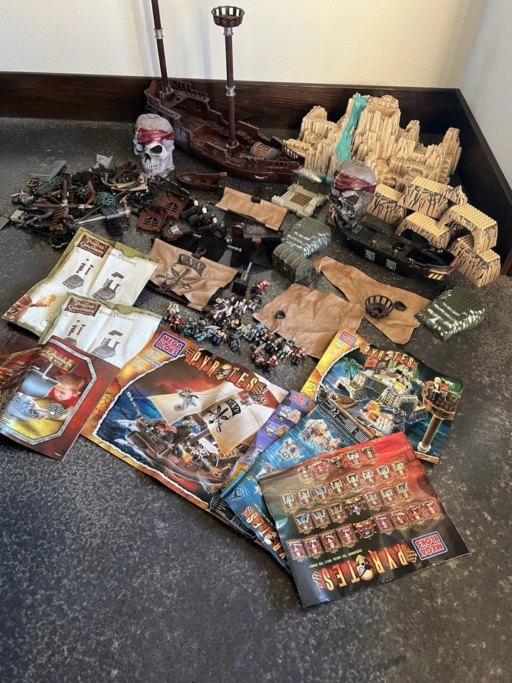 Mega Bloques Piratas del Caribe Piratas Minifiguras Piezas Lote Barco Pirata Foto 2 de 4