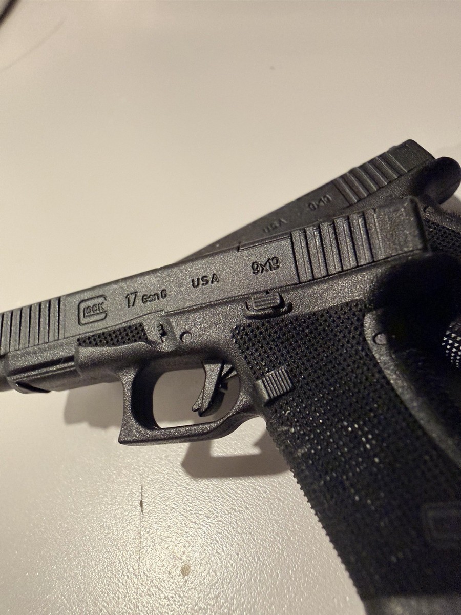 Set of 2 Glock 17 Gen 6 Black Handgun Pistol Keychains & Pen
