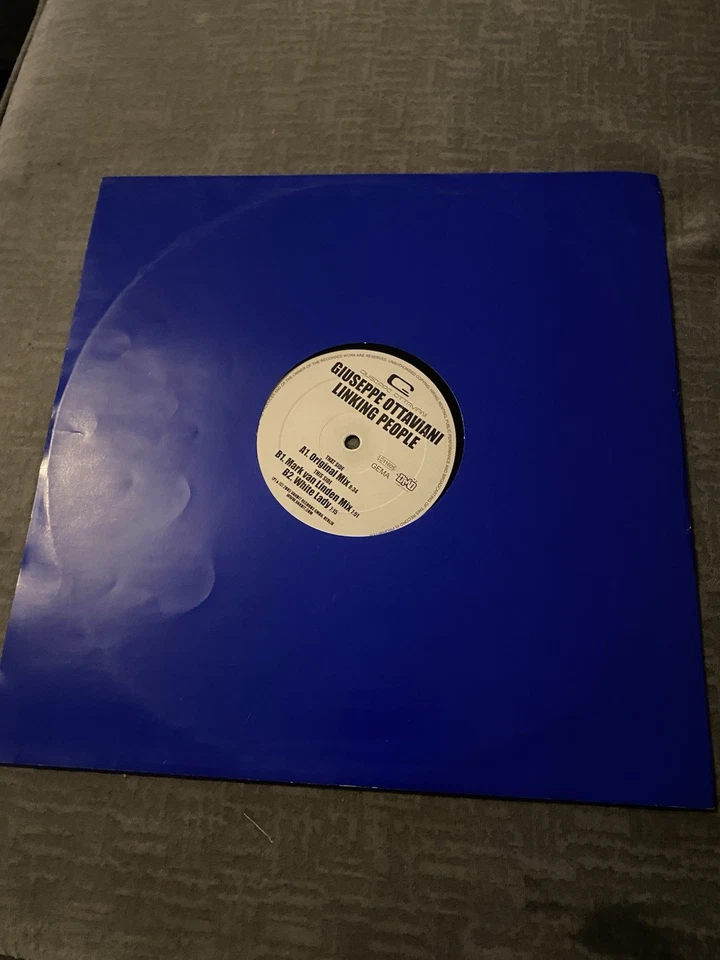 Vinyl - Image 2 of 4